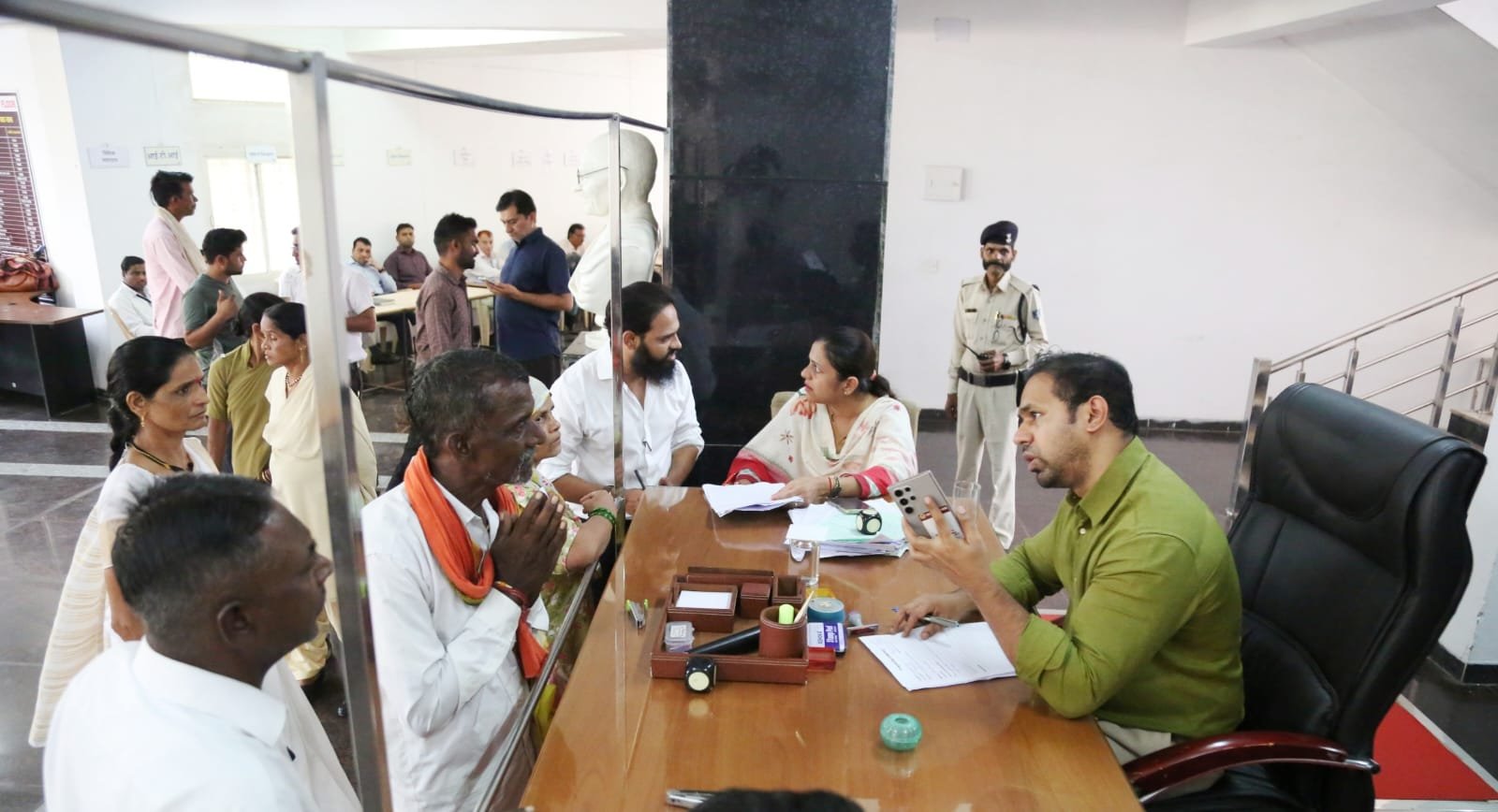 जनसुनवाई में हुई 194 आवेदनों पर कार्यवाही