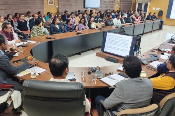 अभिभावकों के लिए बड़ी राहत की खबर - स्कूलों में होगा बुक एक्सचेंज प्रोग्राम और लगेगा पुस्तक मेला