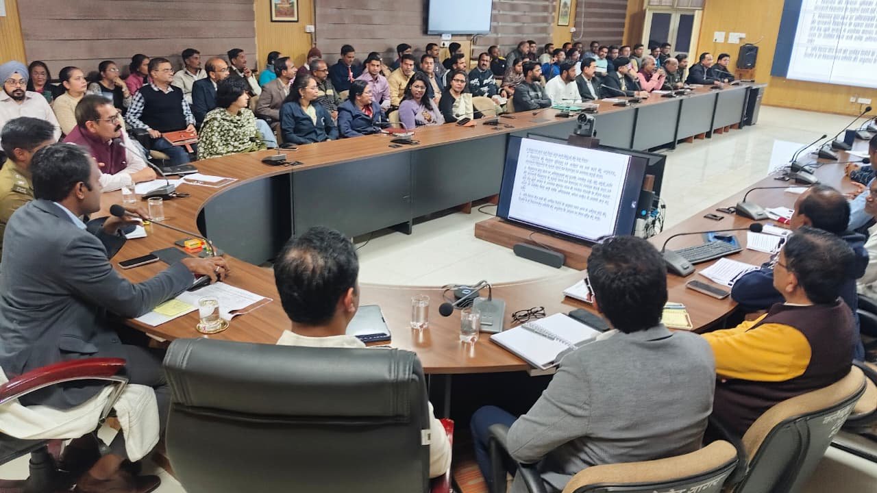 अभिभावकों के लिए बड़ी राहत की खबर - स्कूलों में होगा बुक एक्सचेंज प्रोग्राम और लगेगा पुस्तक मेला