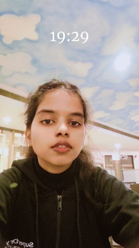 सागर शहर की बेटी कक्षा दसवी की छात्रा रिया सिंह ने 97.80% अंक प्राप्त कर न केवल स्कूल टॉसागर शहर की बेटी कक्षा दसवी की छात्रा रिया सिंह ने 97.80% अंक प्राप्त कर न केवल स्कूल