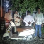 होम डिलीवरी करने वाला शराब तस्कर गिरफ्तार, स्कूटी सहित 80 हजार की शराब जब्त